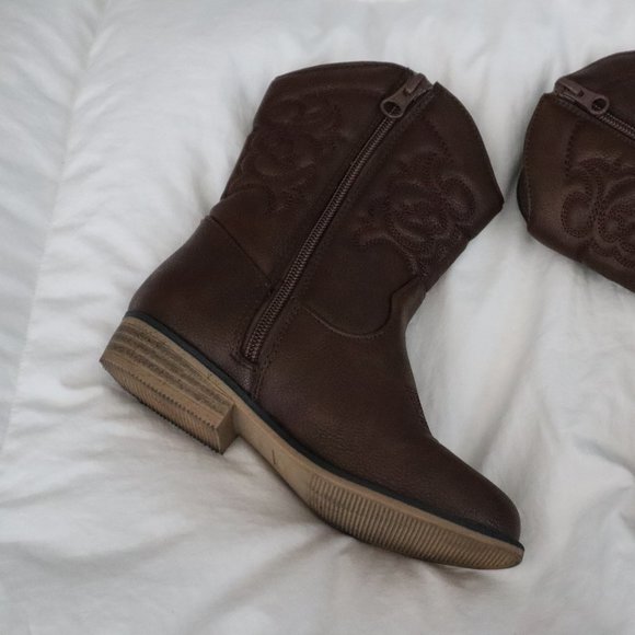 Cat & Jack Memphis Boots - Picture 5 of 7